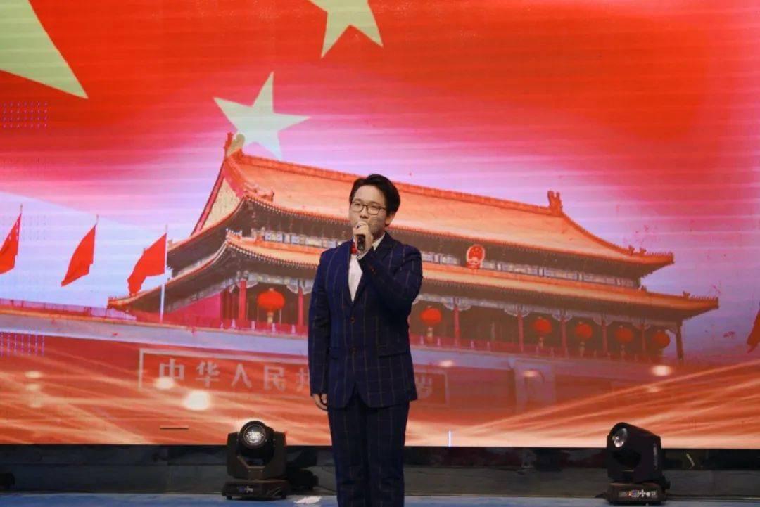 发微信不回却发现他一直在更新朋友圈，你遇到过类似的是吗？该如何处理？游戏画面