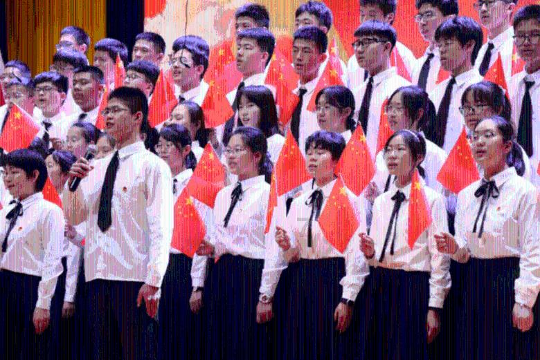 《年会不能停》好搞笑,大鹏这些年确实一直在进步